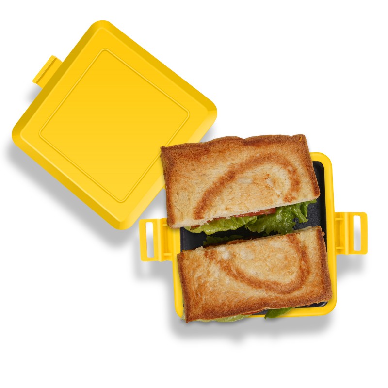 Closed microwave sandwich press grill tray with locking handle design